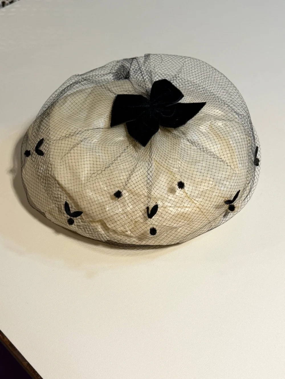 VINTAGE MCM mid century mesh net veil black velvet bow floral face hair cover - Picture 2 of 7